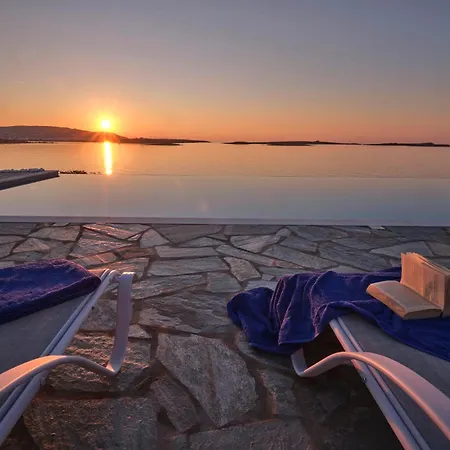 Sundy * Agia Irini (Paros)