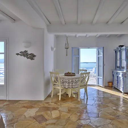 Sundy * Agia Irini (Paros)