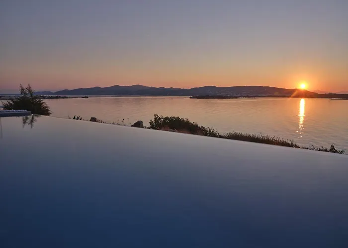 Sundy * 阿吉亚艾里尼帕罗