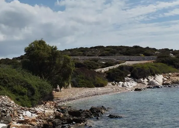 Sundy Айя-Ирини-Парос